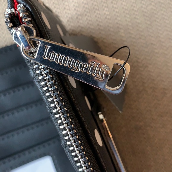 Loungefly x Minnie Mouse Polka Dot Wallet - Picture 13 of 16